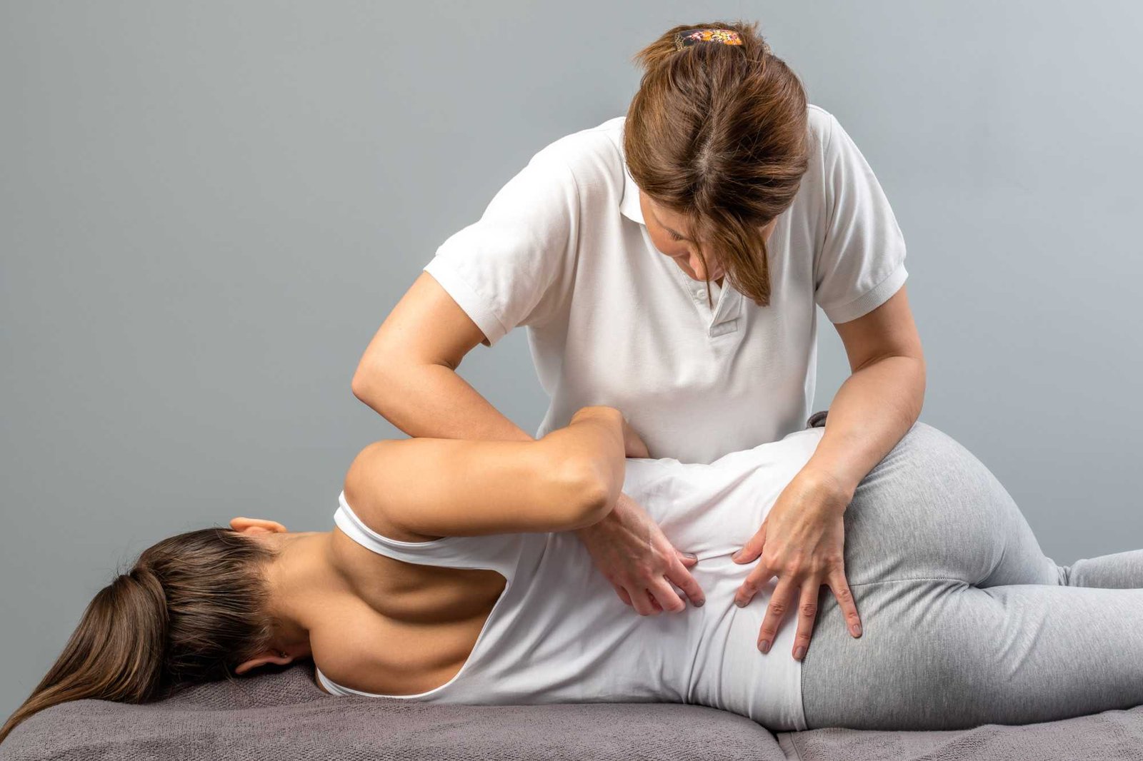Chiropractic Treatment at Lifeshots Healthcare in Hiranandani Estate, Thane
